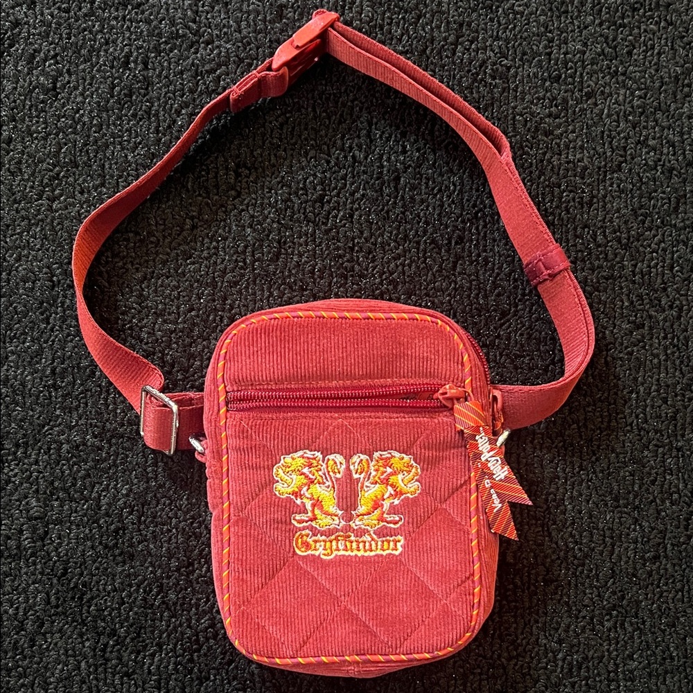 Vera Bradley Harry Potter Gryffindor RFID Hip Pack